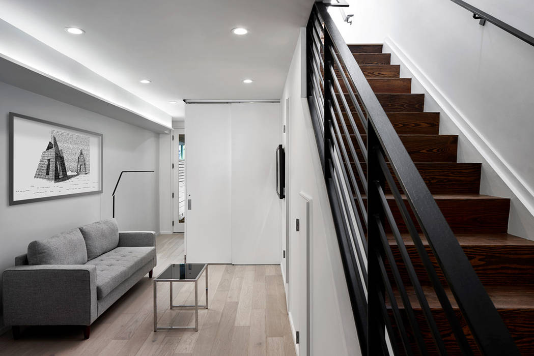 Duvall Court, KUBE architecture KUBE architecture الممر الحديث، المدخل و الدرج