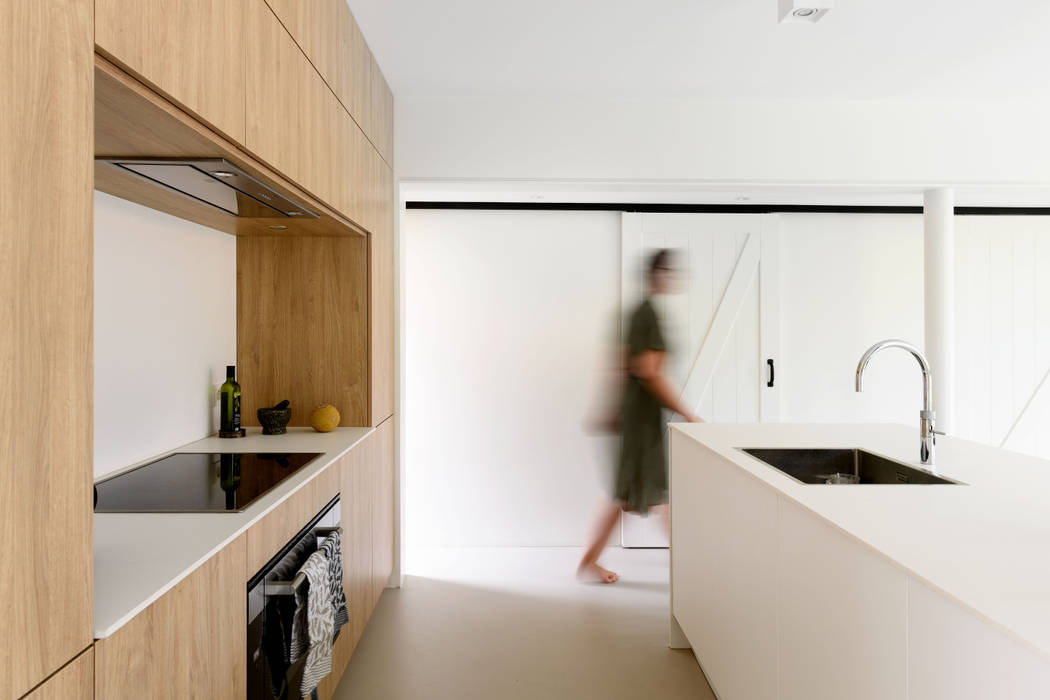 Keuken woonboerderij Schalkhaar Studio Groen+Schild Moderne keukens kasten,Meubilair,Keuken,aanrecht:,architectuur,Interieur ontwerp,Tik,Vloeren,Vloer,Sanitair armatuur