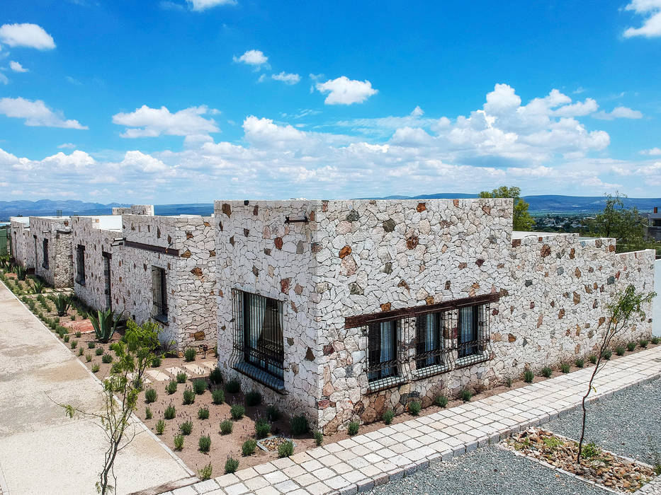 HACIENDAS POZOS, JMB Arquitectos JMB Arquitectos Single family home