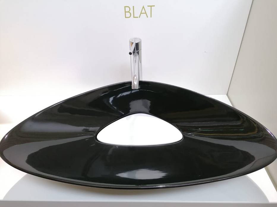 BLAT lavabo da appoggio moderno in ceramica , eto' eto' Modern Bathroom Ceramic