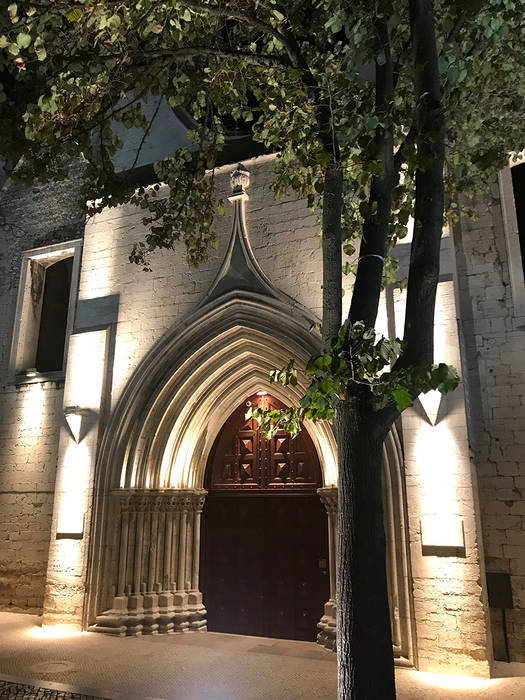 MUSEU DO CARMO . ILUMINAÇÃO DA FACHADA, Esfera de Imagens Lda Esfera de Imagens Lda