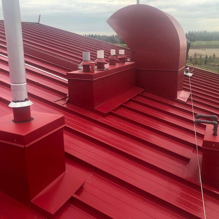 Telhado Zipado Rhinno Red, R&A CARPINTARIA R&A CARPINTARIA Roof Aluminium/Zinc