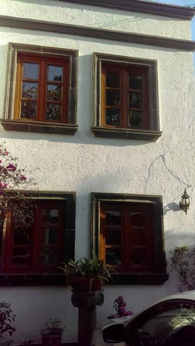 Ventanas imitación madera "N O G A L" Canceleria Europea de PVC Puertas y ventanas de estilo rústico