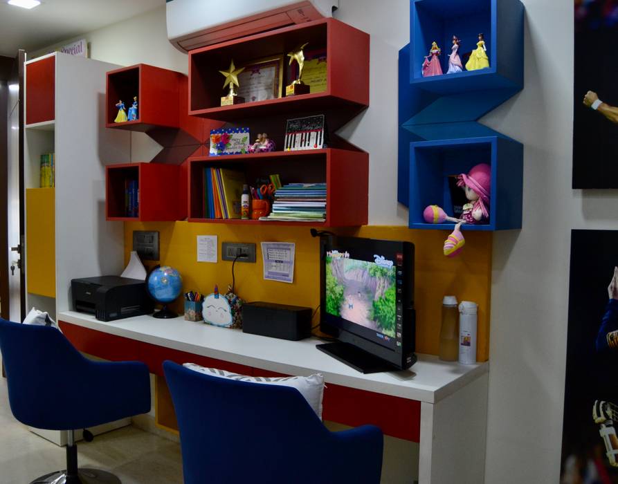KIDS STUDY TABLE homify Modern study/office KIDS STUDY TABLE, UNIQUE STUDY TABLE, STUDY TABLE , KIDS ROOM