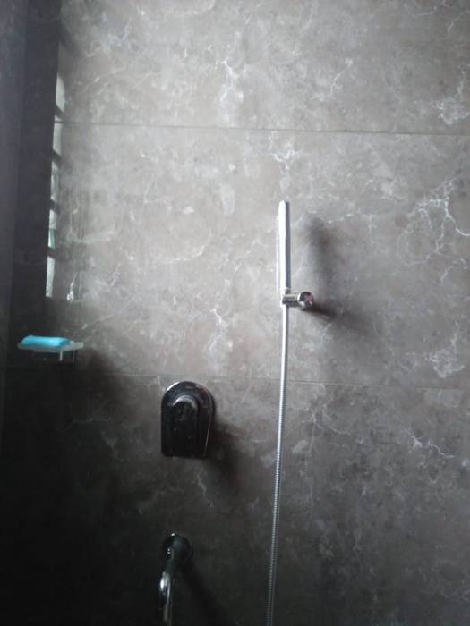 New Duplex Project, S.R. Buildtech – The Gharexperts S.R. Buildtech – The Gharexperts Asian style bathroom