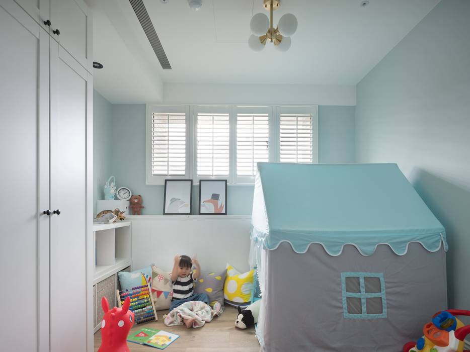 蘊藏溫度的18坪美式宅邸, 陶璽空間設計 陶璽空間設計 Nursery/kid’s room Wardrobes & closets