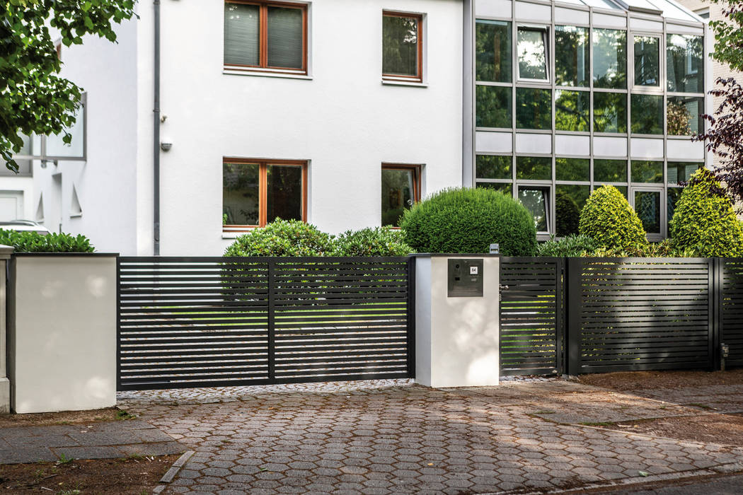 Modell Juist, Nordzaun Zäune - Tore - Sicherheit, Inh. Dipl. Ing (FH) Torben Suhr Nordzaun Zäune - Tore - Sicherheit, Inh. Dipl. Ing (FH) Torben Suhr Modern Garden Aluminium/Zinc Fencing & walls