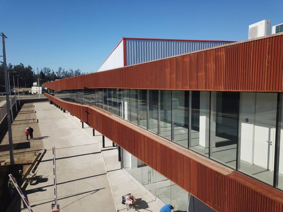 Centro Distribución Tecnored, Placilla, Valparaiso Rodrigo Guarda Arquitecto Bodegas de estilo moderno Aluminio/Cinc