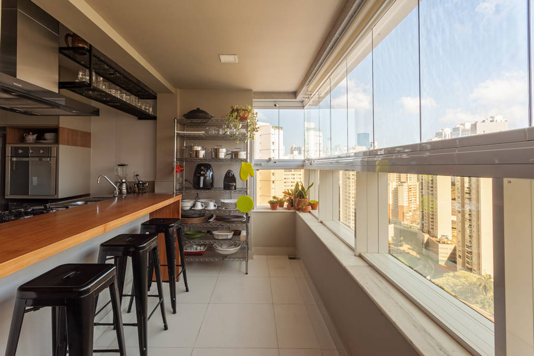 Apartamento RC - Vila da Serra NL, CAMILA FERREIRA ARQUITETURA E INTERIORES CAMILA FERREIRA ARQUITETURA E INTERIORES Salas de jantar industriais