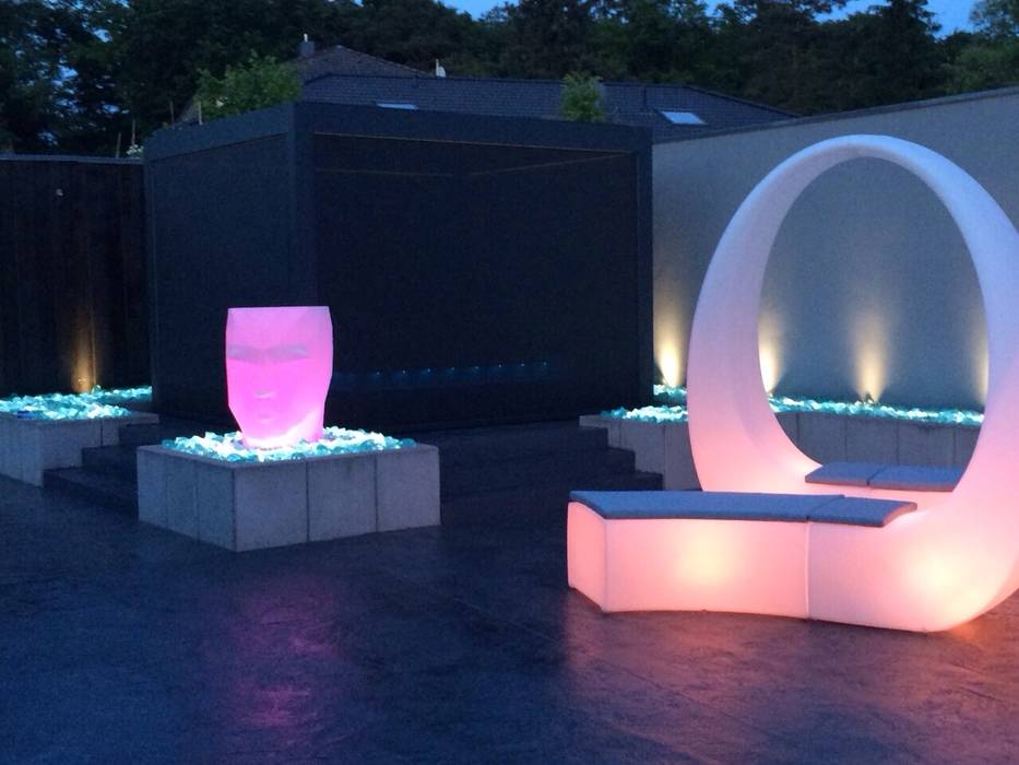 Exklusive Outdoor-Designmöbel von VONDOM, Home & Light Home & Light モダンな庭 合成繊維 ブラウン 家具