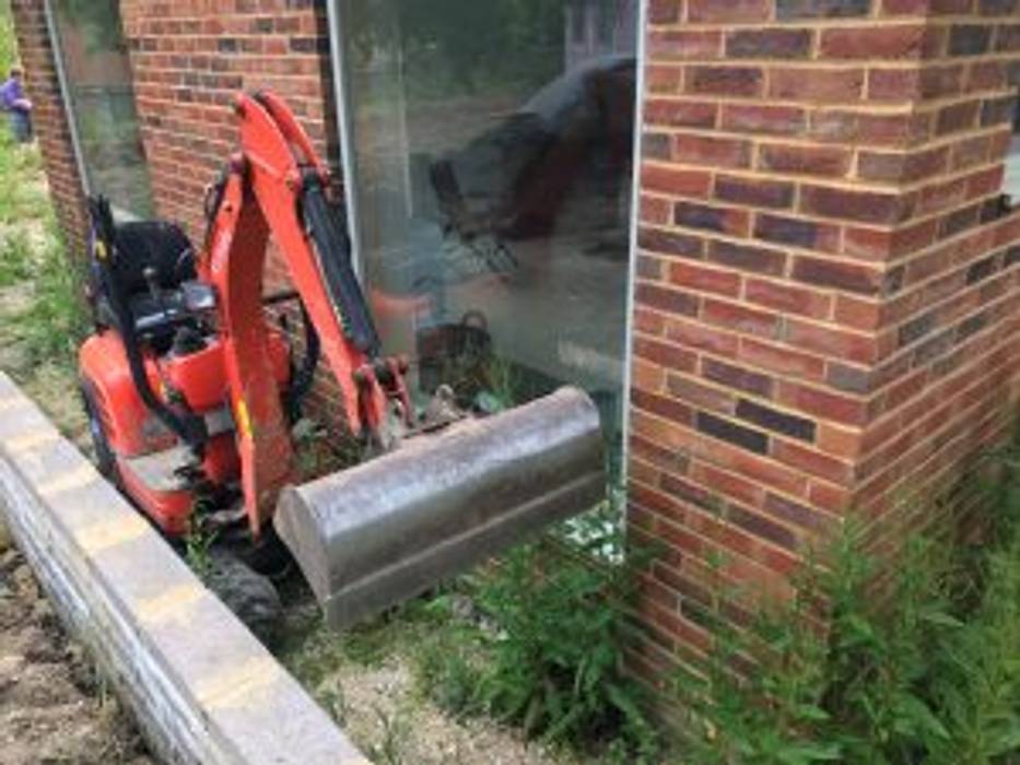 B WILTON DIGGER HIRE B WILTON DIGGER HIRE Lantai Digger hire Hampshire