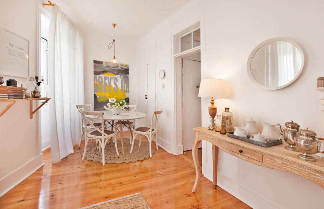 Paula Matos Santos Interiores Comedores de estilo escandinavo