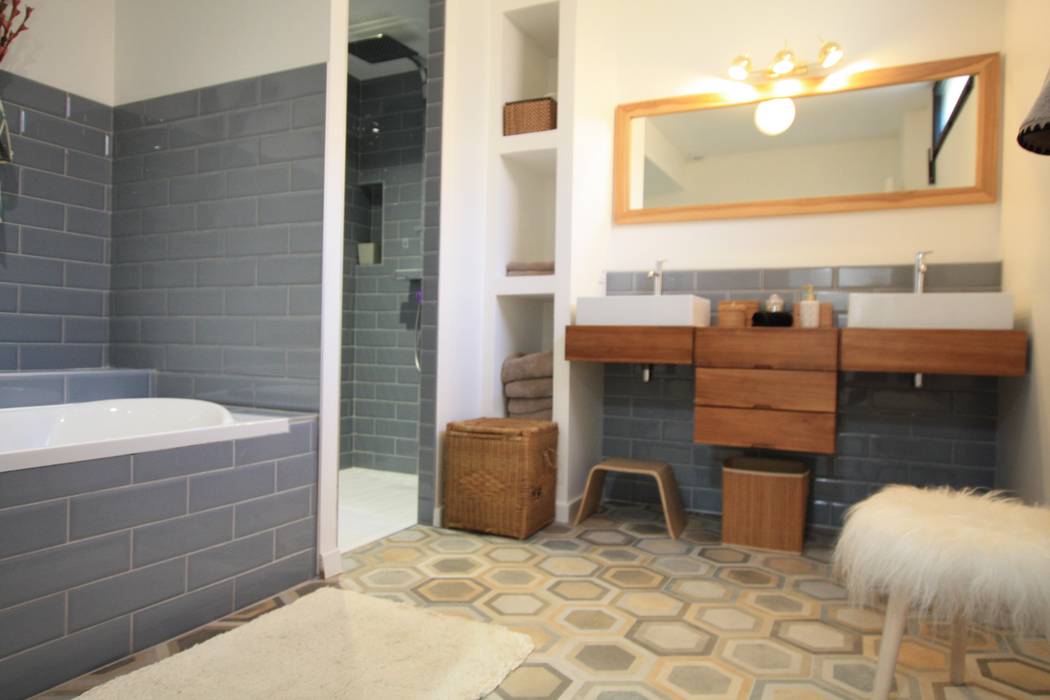 BORDEAUX MONDESIR - Réhabilitation d’une maison individuelle et construction d'une annexe , SAB & CO SAB & CO Modern bathroom
