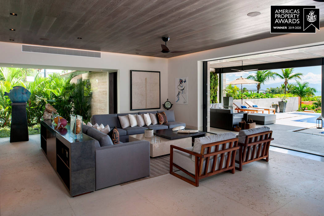 Americas Property Awards 2019-2020 “The Beach House”, VA Studio México VA Studio México Livings de estilo moderno