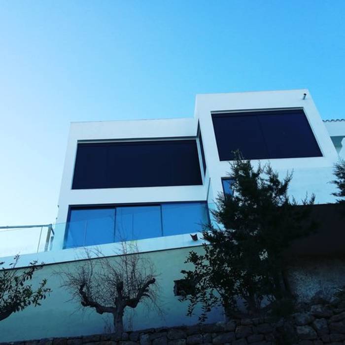 Villa Manon Ibiza, Zucchero Architects LDN Zucchero Architects LDN リゾートハウス コンクリート