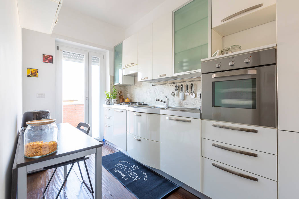 Ristrutturazione appartamento di 90mq a Roma, zona Ardeatino, Facile Ristrutturare Facile Ristrutturare Cocinas modernas