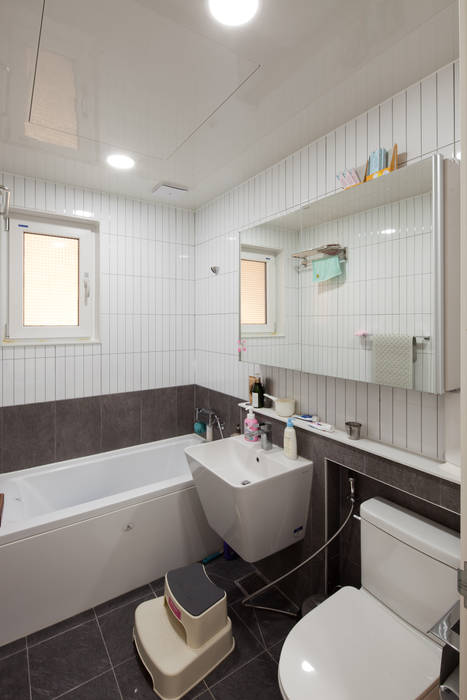 [인제목조주택] 따스한 햇살을 받아들이는 인제 단층주택, 위드하임 Withheim 위드하임 Withheim Modern style bathrooms