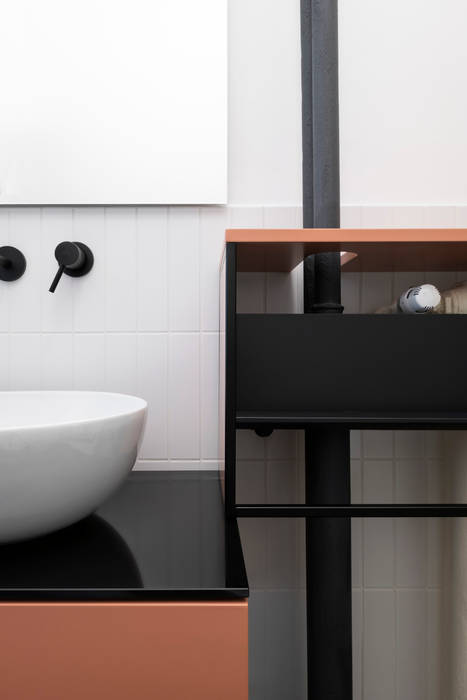 MLL | Balanced Contradictions, PLUS ULTRA studio PLUS ULTRA studio Eclectic style bathroom