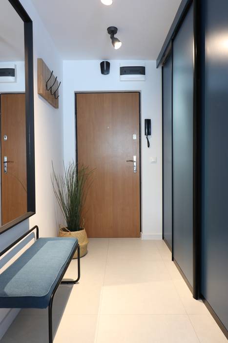 NOWOCZESNE STUDIO W KRAKOWIE, Studio4Design Studio4Design Modern corridor, hallway & stairs Wood Wood effect