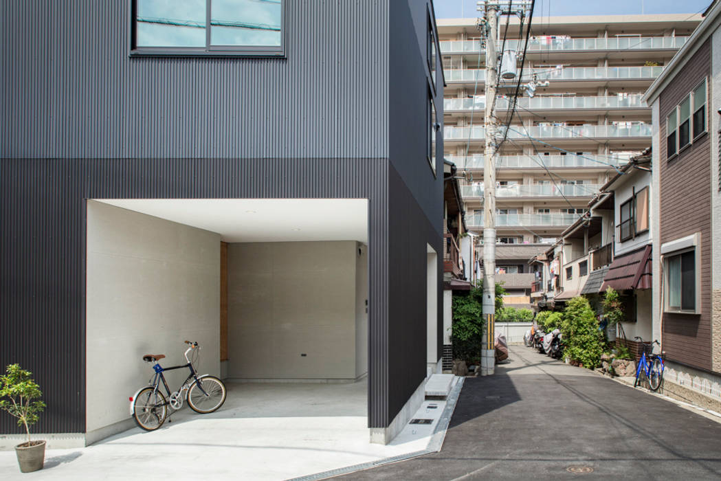 鳥居町の家, タカヤマ建築事務所 タカヤマ建築事務所 Casas modernas