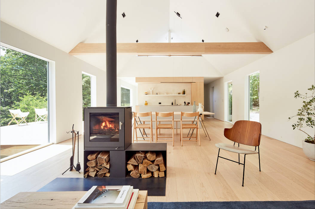Salón-comedor-cocina Sinergon Architecture & Asset Management Salas de estilo escandinavo Madera Acabado en madera