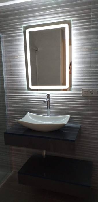 reforma de baños integral , Refovert S.L. Refovert S.L. Modern style bathrooms Tiles