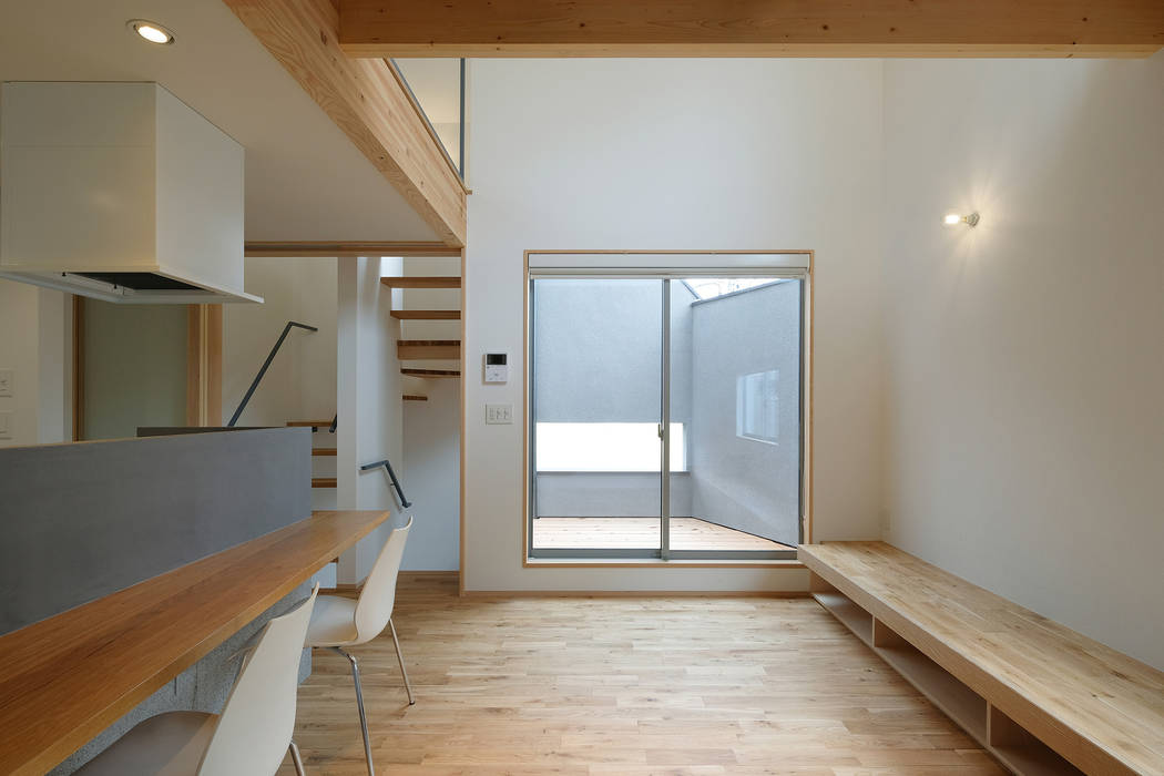 市川の小さな家 Micro house in Ichikawa, 株式会社 神成建築計画事務所 株式会社 神成建築計画事務所 Salon moderne