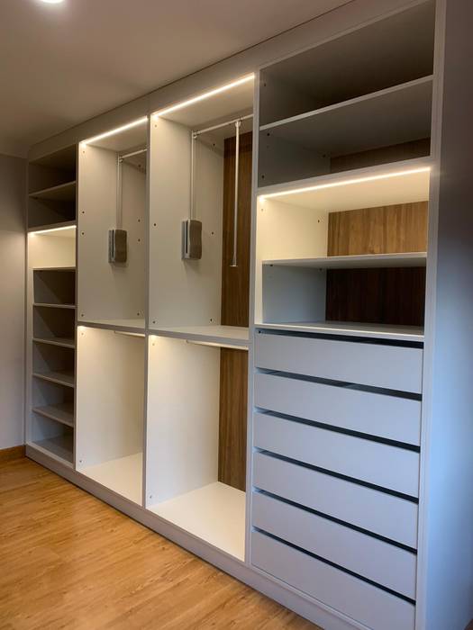 Roupeiro e ou closet, ADN Furniture ADN Furniture Vestidores de estilo moderno Almacenamiento