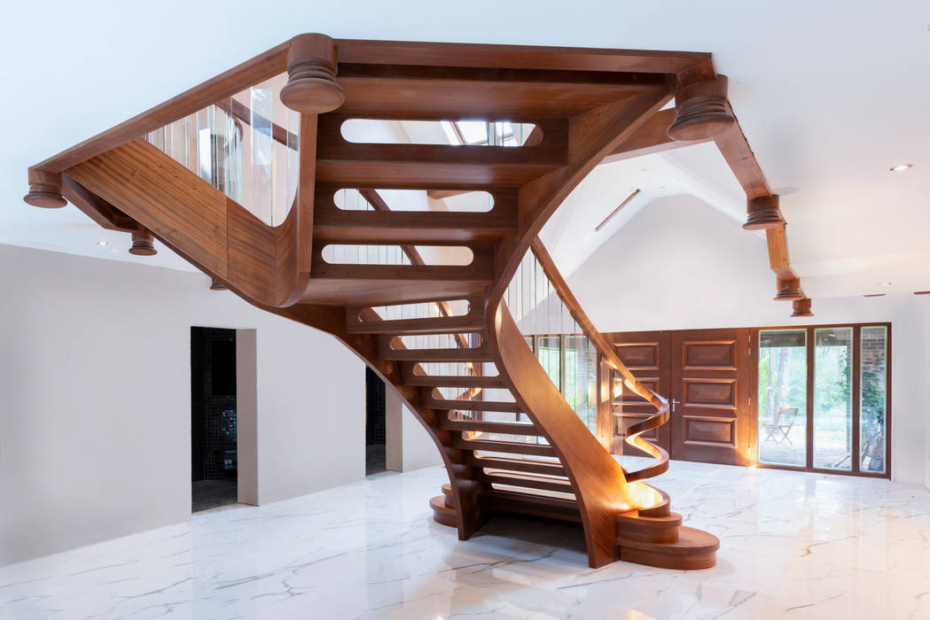 Curved staircase back side view Dan Wray Photography Stairs Wood Wood effect stairs, staircase, wood stairs, wooden staircase