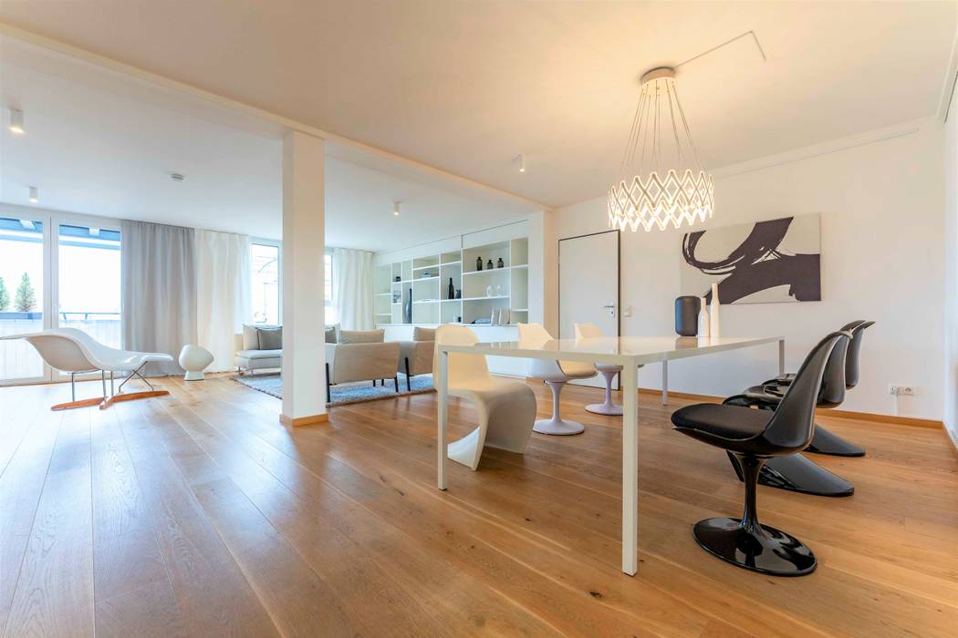 HOME STAGING für PENTHOUSE VERMIETUNG - München-Sendling, Münchner home staging AGENTUR GESCHKA Münchner home staging AGENTUR GESCHKA Minimalistyczna jadalnia