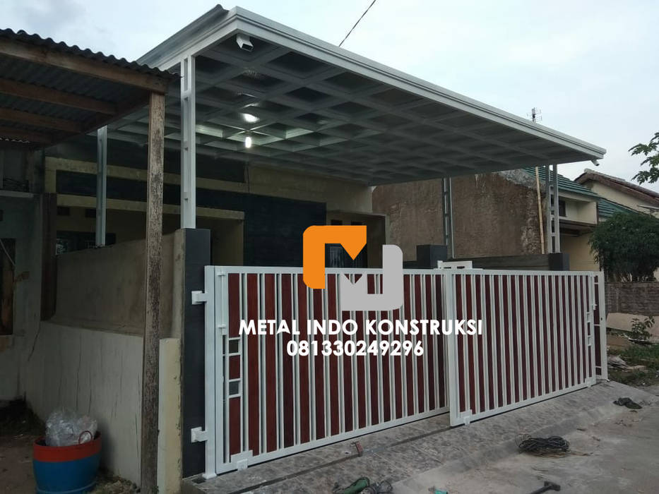 Bengkel Las dan Pasang Plafon & Kanopi Nganjuk, Metal Indo Konstruksi Metal Indo Konstruksi Garagens e arrecadações asiáticas Alumínio/Zinco Garagem e arrecadação