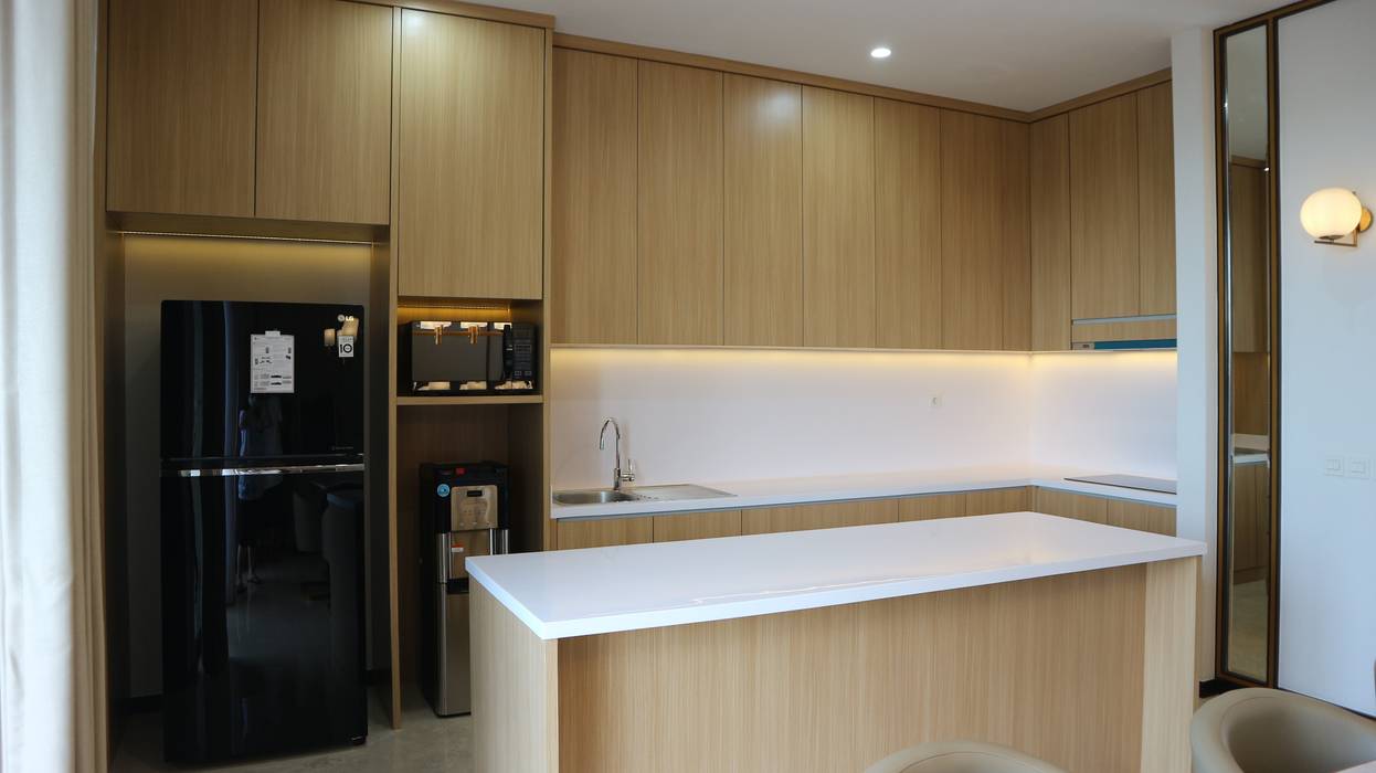 Zora Bsd Kitchen Pt Visio Gemilang Abadi Kitchencabinets Shelves Kayu Wood Effect Homify