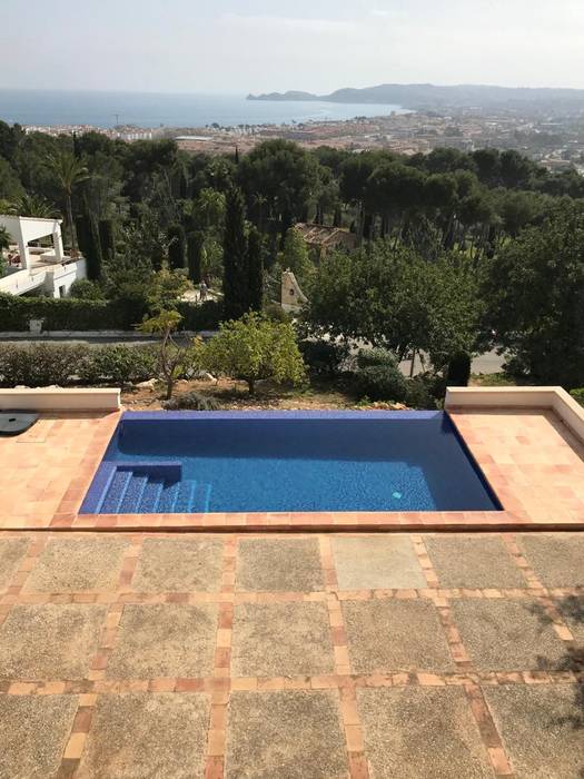 Piscina en vivienda unifamiliar en Jávea, Gomez-Ferrer arquitectos Gomez-Ferrer arquitectos Infinity Pool