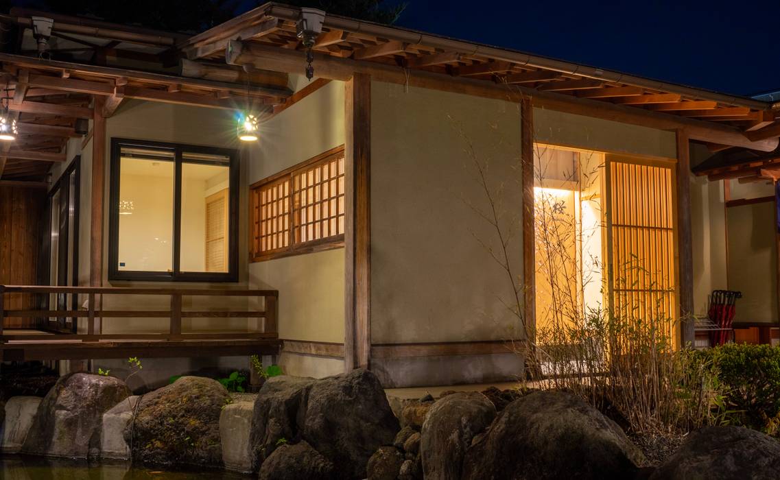 専用玄関 Cn Japan 藤村正継 アジア風ホテル Homify