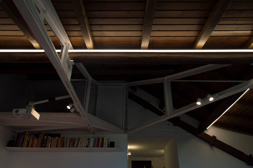 SOGGIORNO - dettaglio illuminazione lineare OPA Architetti Soggiorno moderno Legno Effetto legno soggiorno, struttura in ferro, illuminazione, interior design, ristrutturazione edilizia