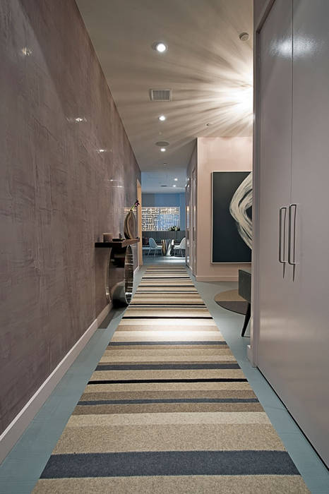 South Chelsea Loft, Betty Wasserman Art & Interiors Betty Wasserman Art & Interiors Ingresso, Corridoio & Scale in stile moderno