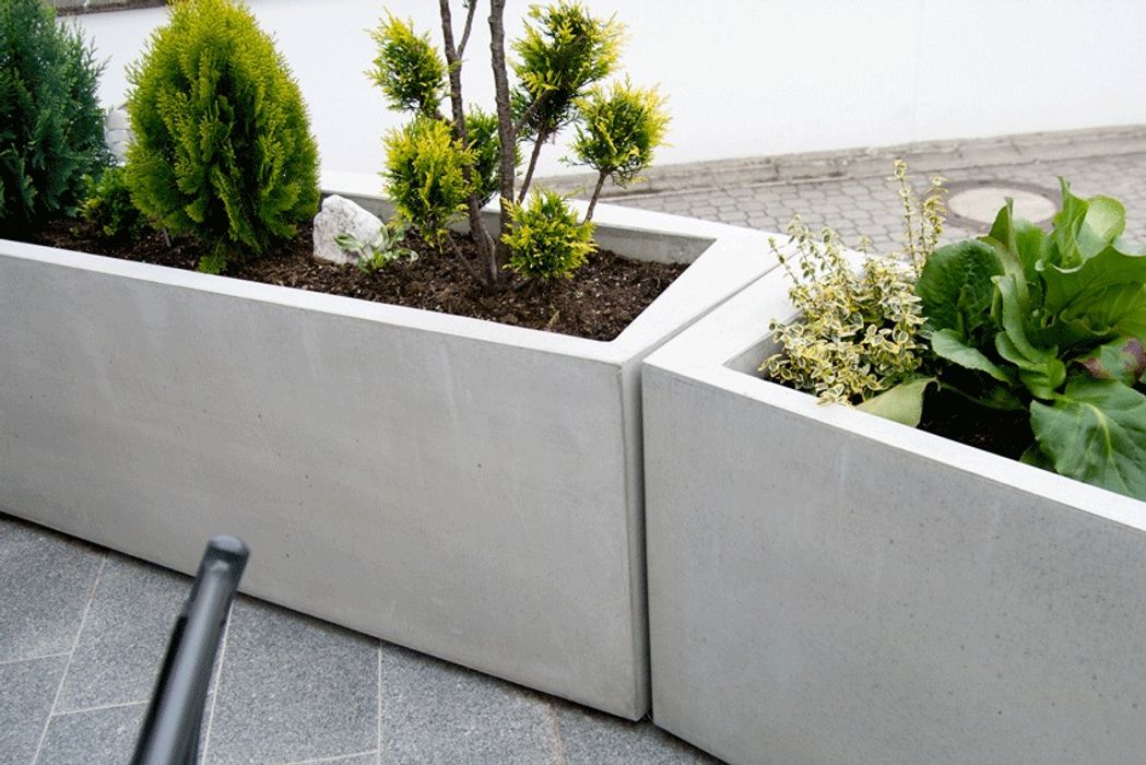 Beton blumenkübel und pflanztröge by monomentals monomentals