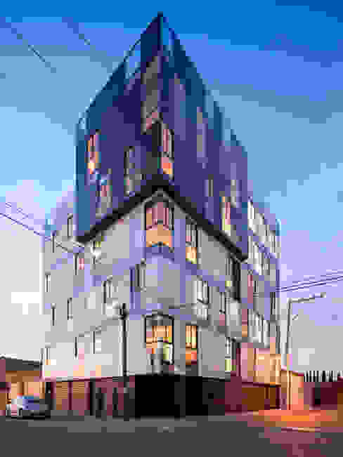 Tadeo 1 Proyecto.Cafeina Industrial style houses