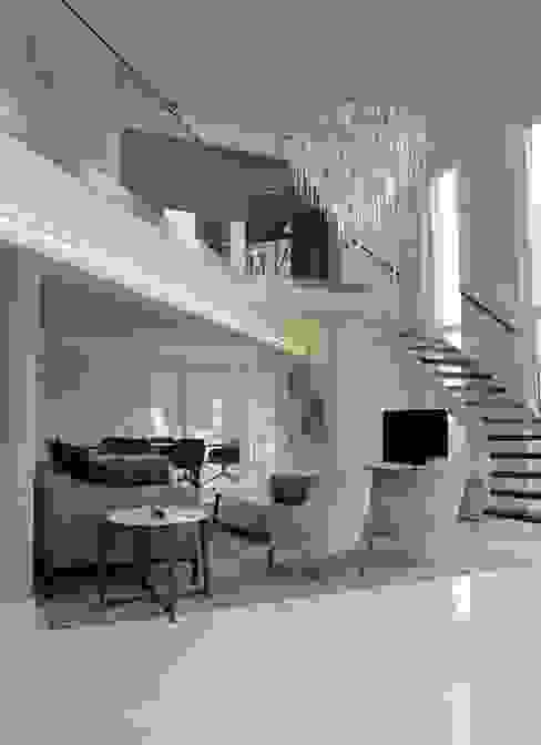 Penthouse in Saarbrücken, Bolz Licht und Wohnen · 1946 Bolz Licht und Wohnen · 1946 Modern Living Room