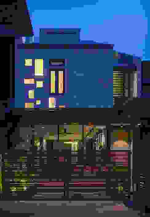 Well of Light HYLA Architects Modern houses