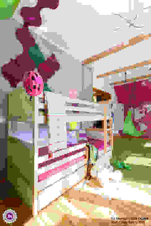 Quartos de criança modernos por FLUFFO fabryka miękkich ścian Moderno