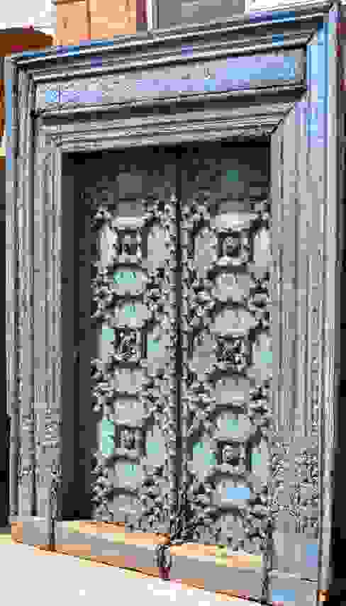 Vintage-Türen und -Fenster aus Indien, Guru-Shop Guru-Shop Puertas y ventanasPuertas