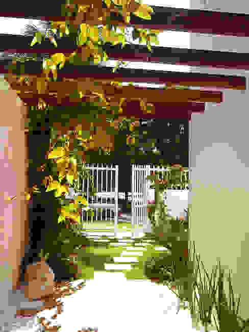 34 Ideas Para Decorar Las Paredes Del Jardin Homify Homify