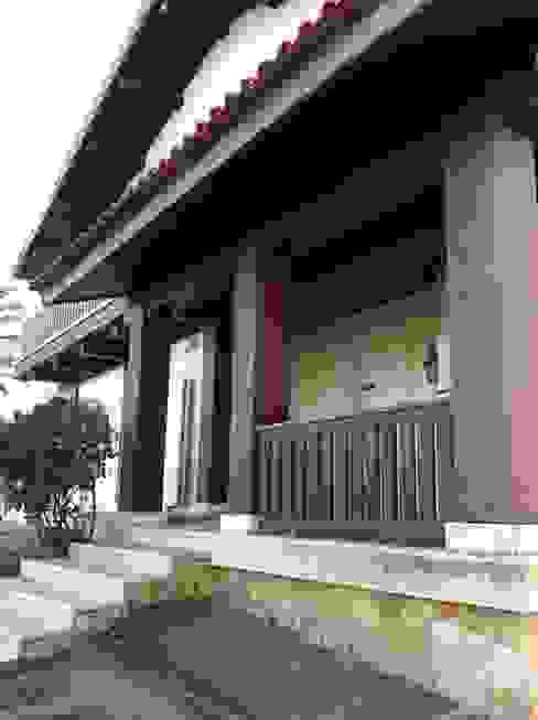   por GAAPE - ARQUITECTURA, PLANEAMENTO E ENGENHARIA, LDA Eclético  