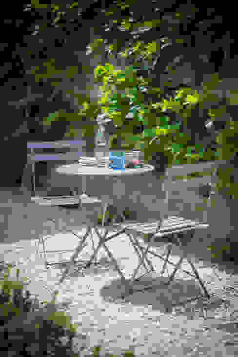 Bistro Table and Chair Set Garden Trading JardinesMuebles