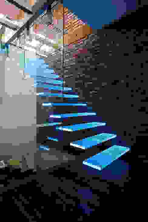 por KAISER Schody Sp. z o.o. Moderno