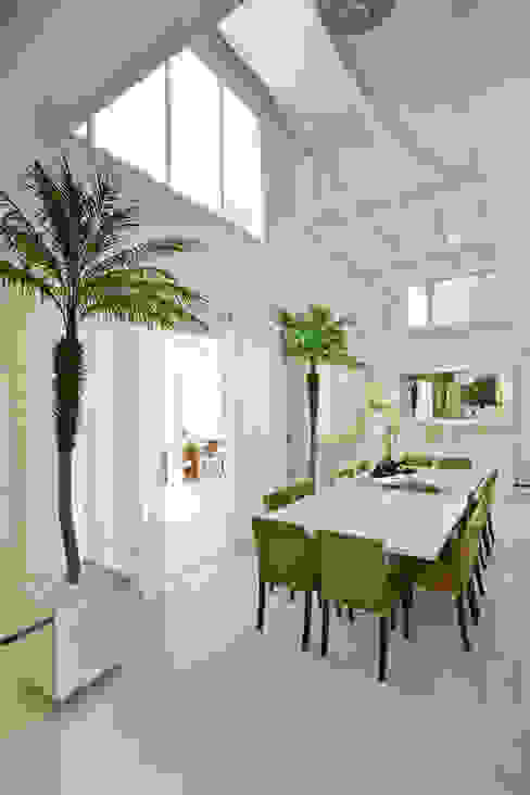 Designer de Interiores e Paisagista Iara Kílaris Modern dining room