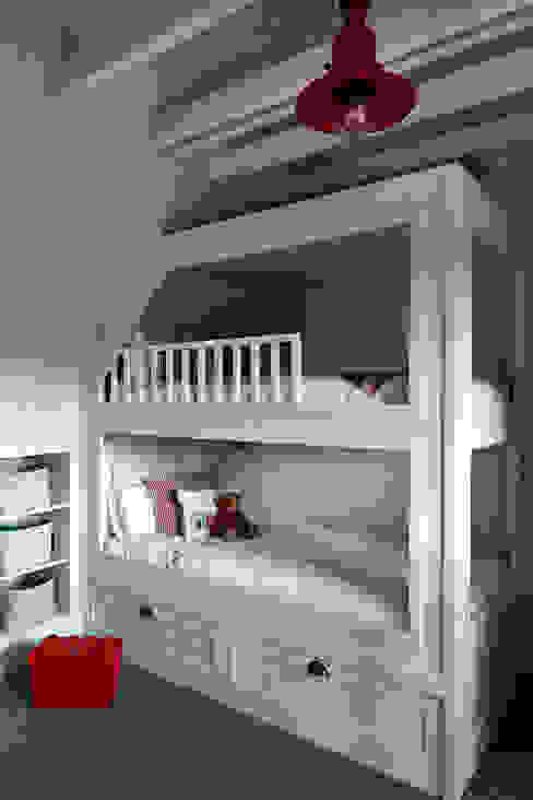 Children's Bedroom homify Modern nursery/kids room