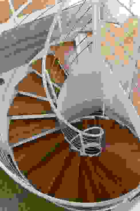 10 escaleras caracol y tradicionales que marcan tendencia | homify | homify