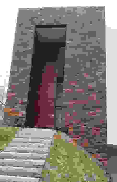 25 Projetos Fantasticos De Revestimento De Paredes Com Pedras Homify Já a pedra ferro, possui uma cor escura bastante acentuada, variando entre a ferrugem marrom o preto, a pedra ferro é um produto bastante. revestimento de paredes com pedras